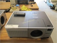 Infocus LCD Projector W400.