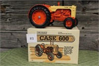 ERTL CASE 600 Tractor
