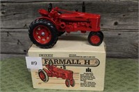 ERTL Farmall H Tractor 1986 Special Edition