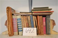 Group lot of Vintage Books, 2 Chalkware Bookends