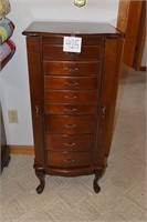 Large Jewelry Chest w/2 Doors for Handing