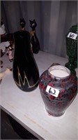 2 vases