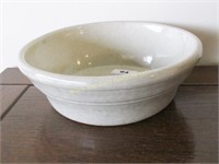 Gray 9" pottery serving bowl, unmarked