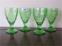 Lot: 4 green depression glass footed tumblers