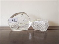 Lot: Lead crystal paperweight, covered trinket