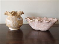 Lot: Shawnee planter and ruffled vase