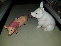2 pigs