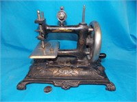 GERMAN CAST IRON CHILDS SEWING MACHINE