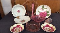 VINTAGE DECORATIVE CHINA  AND PINK GLASS ITEMS