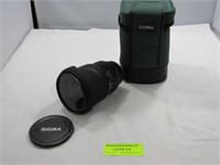 Sigma 24-70 mm 1:2-8 Zoom Lens with Case