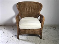 Pier 1 Wicker Side Chair with White Cushion (M)