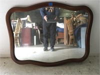 Mirror Walnut Frame (M)