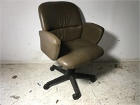 Office Chair (M)