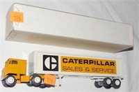 Winross Caterpillar Cargo