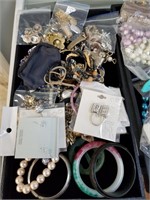 LARGE LOT OF COSTUME JEWELRY