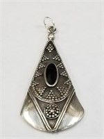 STERLING SILVER & ONYX PENDANT
