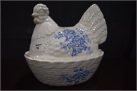 Crown Devon Blue & White Hen On Nest 9"