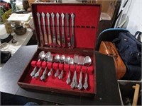 Barclay Geneve Stainless Silverware Set
