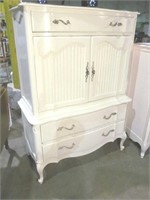 French Provincial chest, 2 doors