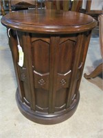 Drum table cabinet