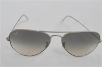 New Authentic Ray Ban Aviator Sunglasses