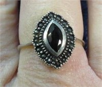 sterling silver black onyx ring - size 8