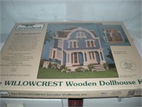 Willow Crest -Green Leaf Doll House Kit -