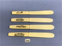 Lot of 4 scrimshawed ivory knives, scrimmed with a