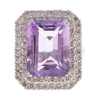 A Lady's Impressive Amethyst & Diamond Ring