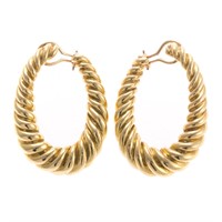 A Pair of Lady's Oval Rope Earrings in 18K