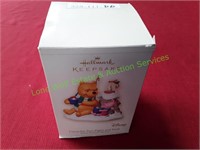 Keepsake Disney Cocoa For Two: Piglet and Pooh