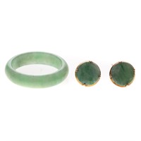 A Lady's Jade Ring & Jade Earrings in 14K