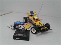 Remote control race car