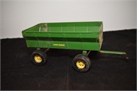 JOHN DEERE WAGON