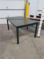 Green Wooden table w/ 2 leaves