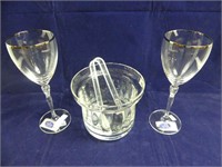 WEDGEWOOD ICE BUCKET AND 2 RD GLASSES