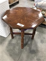 Wood small round table