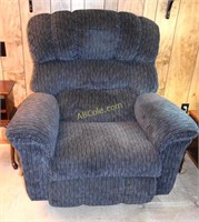 Upholstered arm chair/recliner