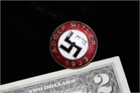 Adolph Hitler Nazi Germany Campaign Pin / Button