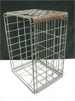 Vintage  Borden's 6-Gallon Wire Metal Milk Crate