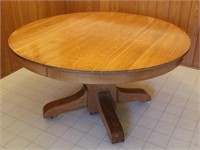 Old Oak Pedestal Round Dining Table