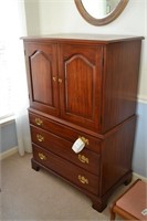 Virginia Galleries/Henkel-Harris gentlemen's chest