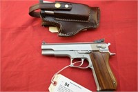 Smith & Wesson 4506 .45 auto Pistol