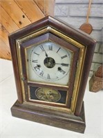 Seth Thomas Mantel Clock with Pendulum, 15" T