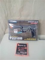 Airsoft gun and BB's