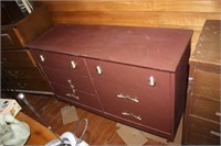 6 Drawer Dresser 47.5 x 17 x 32H