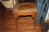 Vintage Sewing Machine Cabinet 22.25 x 18.25 x 26H