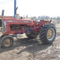 Allis Chalmers D-17 series 4 tractor