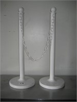 2 Outdoor white Post with 6.5’ white Linked Chain