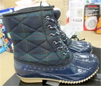 Sociology Ladies Size 8 Plaid/Blue Lined Boots